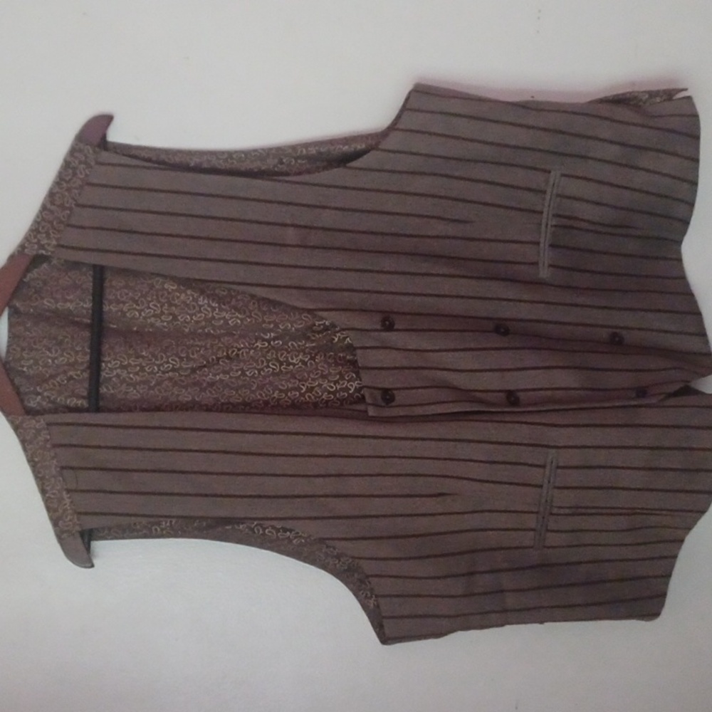 ROSSI MAN SUIT DRESS BROWN COLOR BOTTOMS AT THE FRONT, BAGS ON THE S